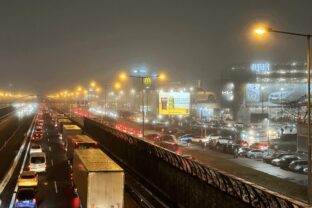 BRATISLAVA: Dopravný kolaps