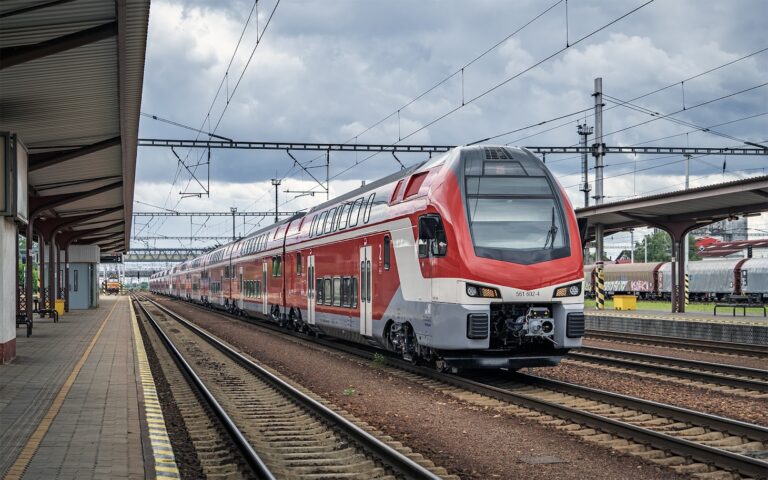 Epj stadler kiss.jpg