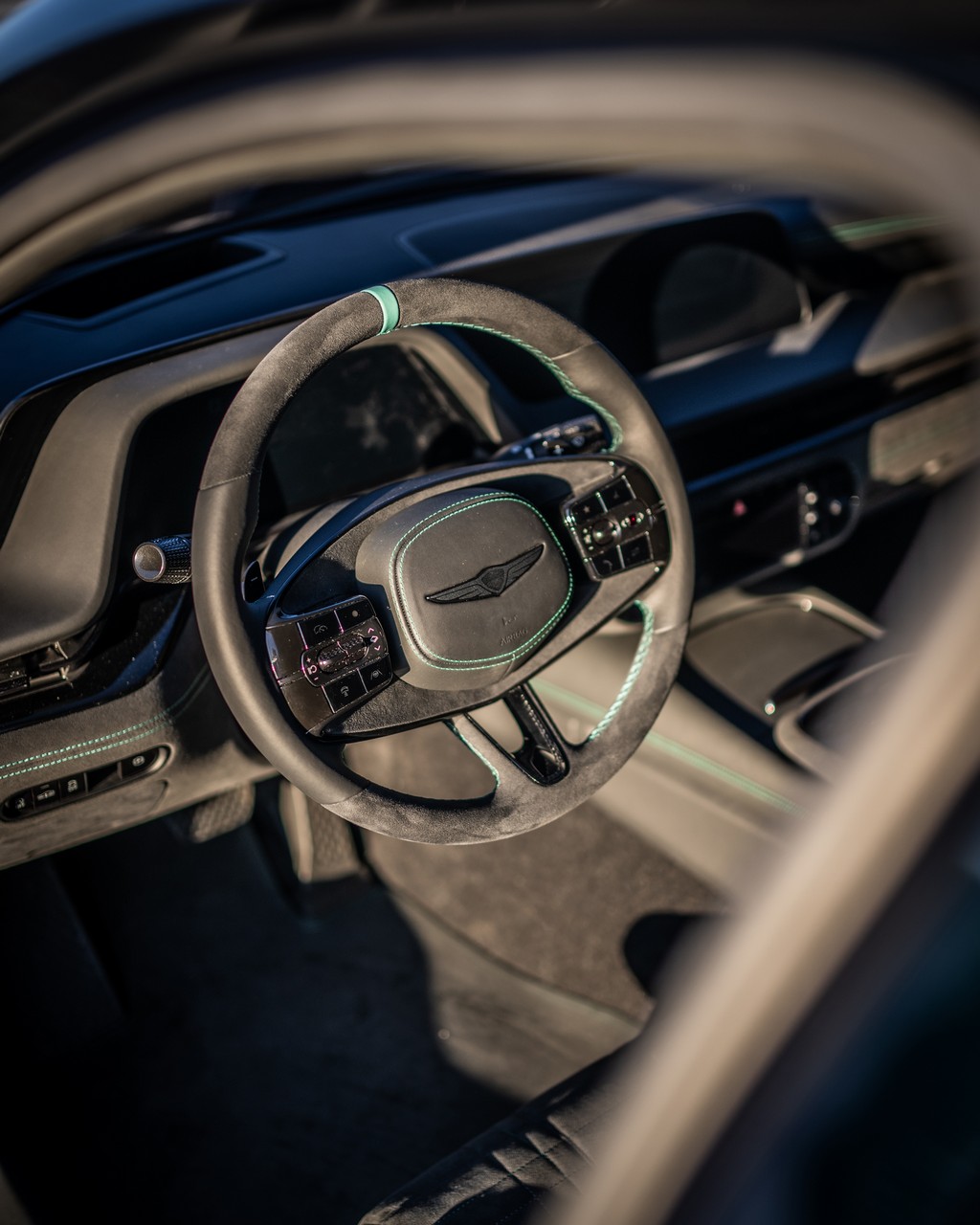 Genesis g90 wingback concept_17.jpg