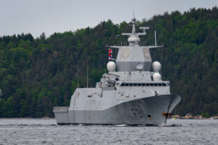 KNM «Roald Amundsen» (F311)