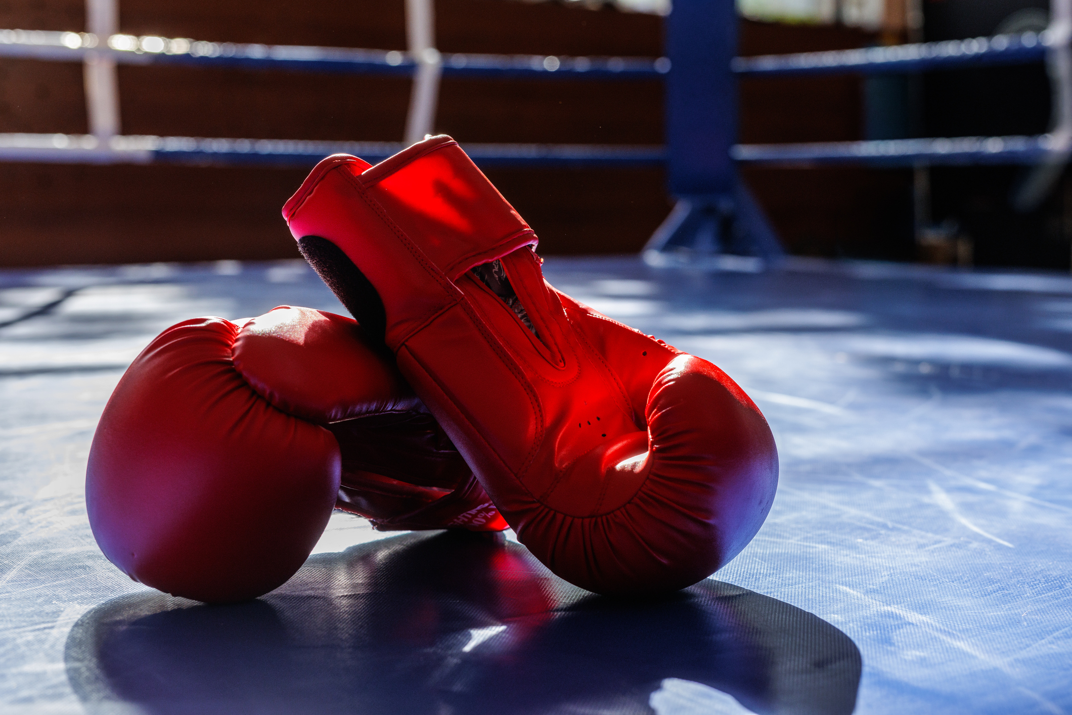 Box, boxerské rukavice, ring