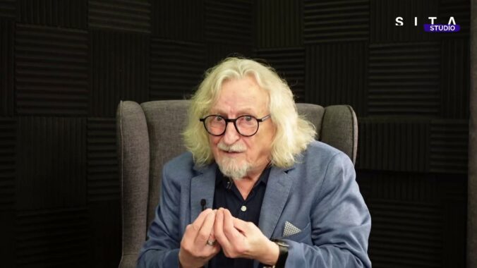 Konzervatívna kaviareň, Péter Hunčík