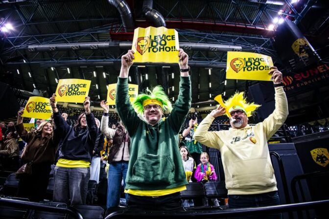 BASKETBAL: AEK Atény - Patrioti Levice