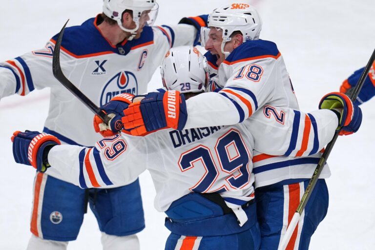 HOKEJ NHL: Pittsburgh - Edmonton