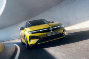 Opel astra facelift_01.jpg