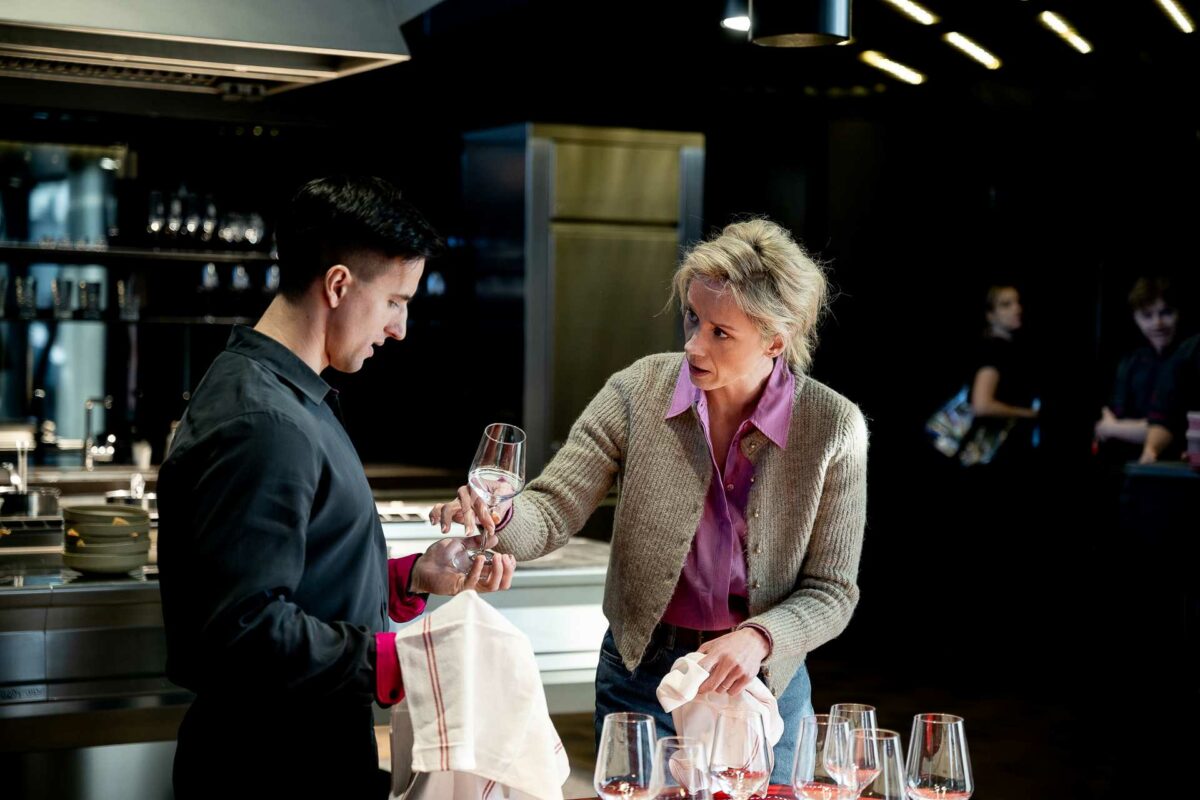 Otvorenie restauracie malo byt pre ninu najdolezitejsim dnomdopadlo inak_ked sa zhasne foto bontonfilm.jpg