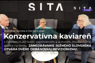 Péter Hunčík, psychiater a literárny autor maďarského etnika v rozhovore s Danielom Lukáčom a Stanislavom Janotom počas nahrávania video podcastu v Štúdiu SITA.