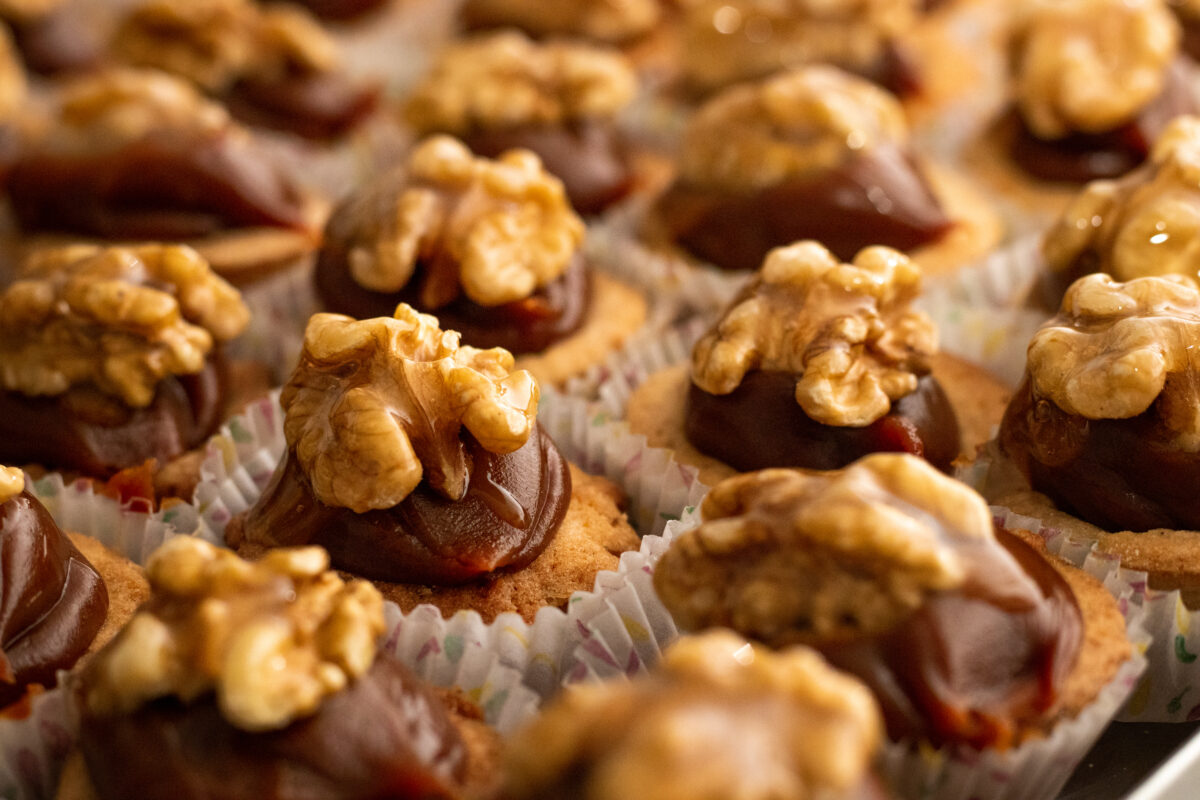 košíčky s karamelom a čokoládou