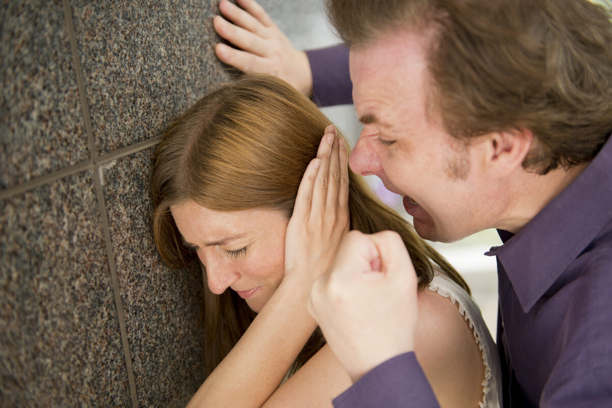 agresívne správanie na žene