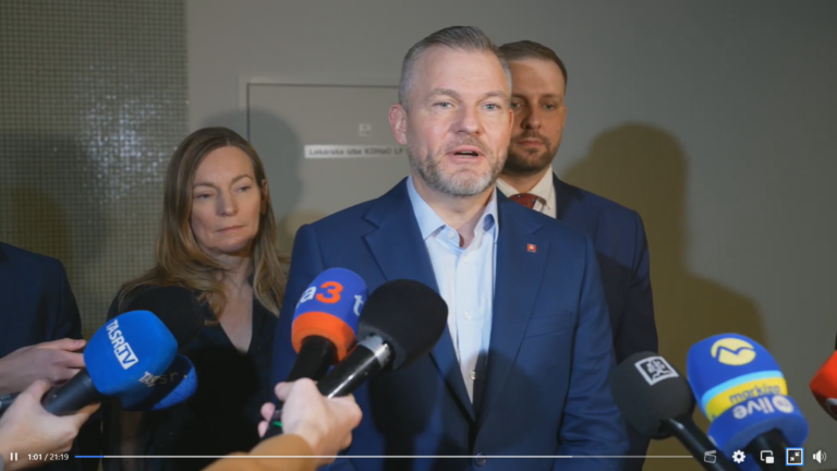 Prezident Pellegrini: Vianočná vizita na Klinike detskej hematológie a onkológie NÚDCH a LFUK