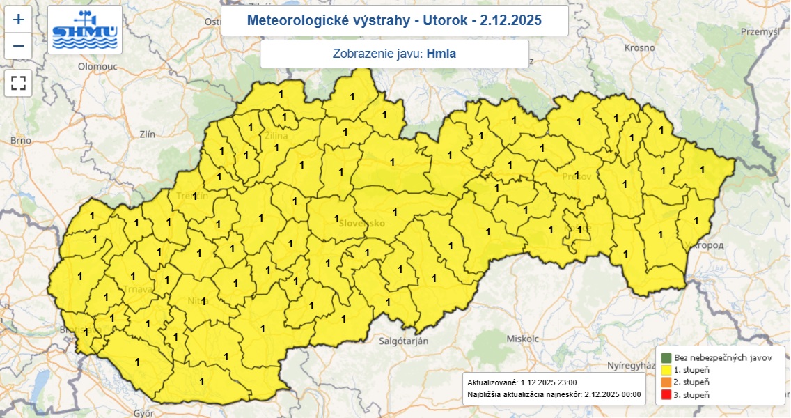 Výstraha prvého stupňa pred hmlou bola vydaná do obeda pre celé územie Slovenska.