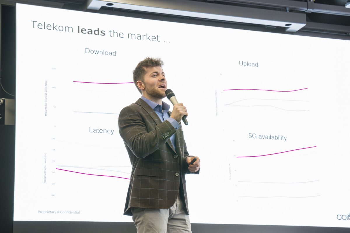 Stephen Bye, prezident a CEO spoločnosti Ookla, prezentuje výsledky Speedtest Awards o kvalite siete Telekomu a 5G pripojení