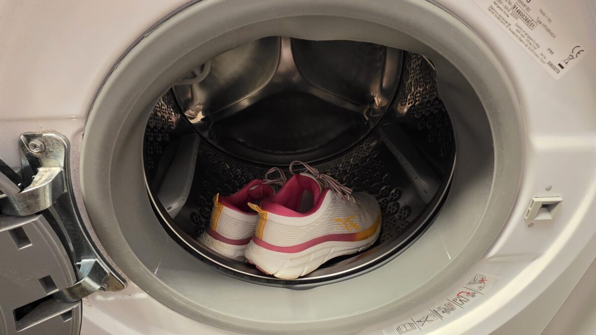 topánky v práčke