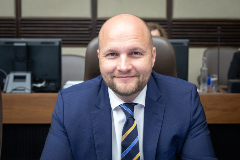 VLÁDA: Rokovanie 118. schôdze