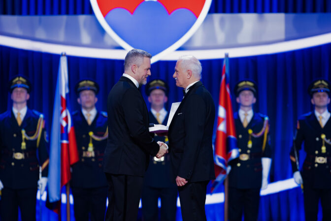 PREZIDENT: Udeľovanie štátnych vyznamenaní