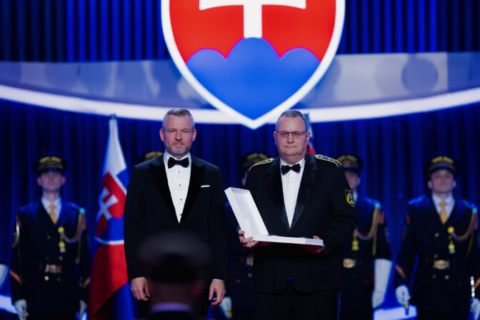 PREZIDENT: Udeľovanie štátnych vyznamenaní