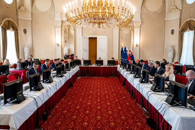 VLÁDA: Rokovanie 124. schôdze