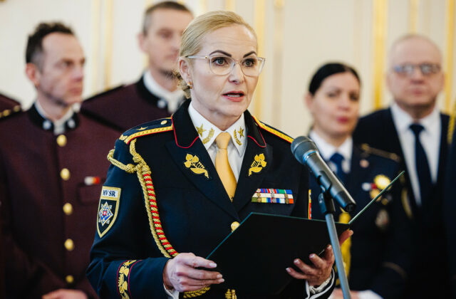 KDH žiada odstúpenie policajnej prezidentky Maškarovej. Po závažných zlyhaniach a ich obhajobe je jej zotrvanie neprijateľné, vyhlásil Majerský