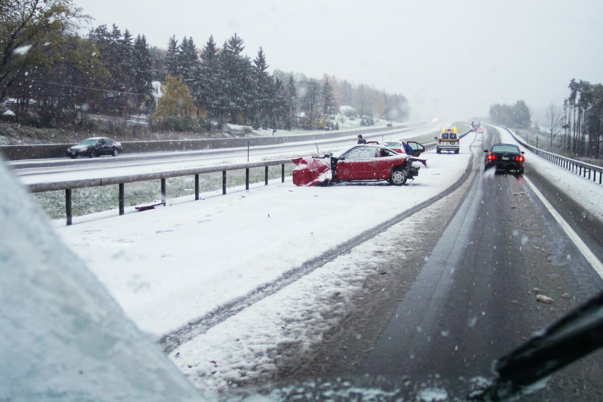 Winter Weather causes accident in Upstate NY
