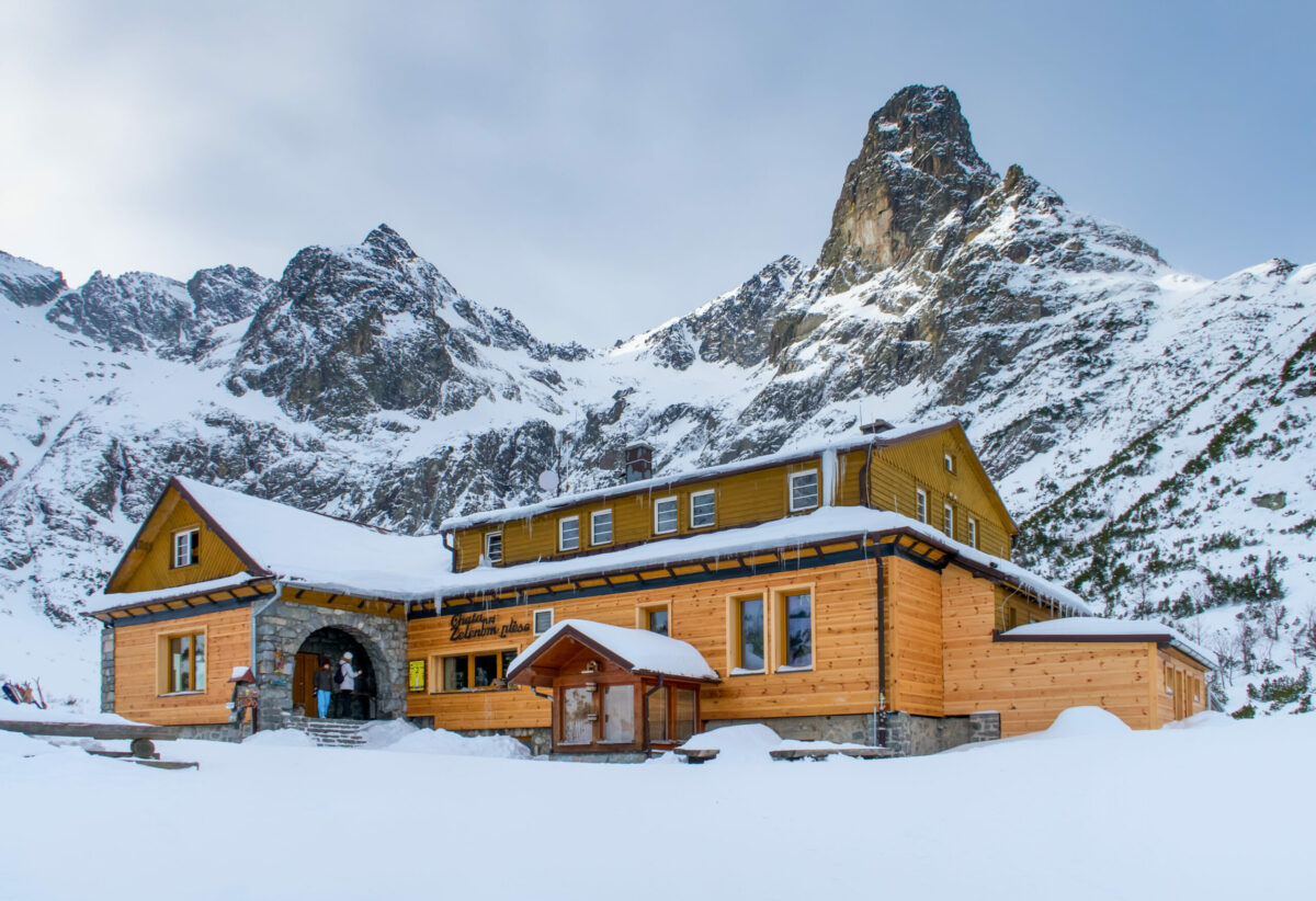 Chata pri zelenom plese scaled 1.jpg