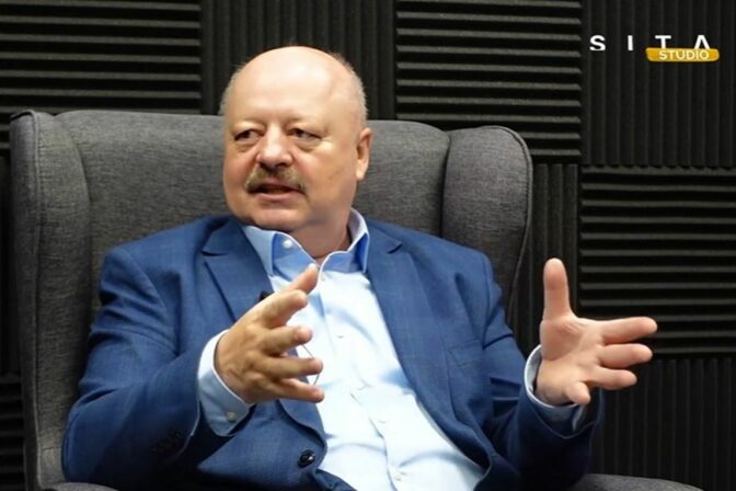 Generál Pavol Macko v podcaste Okno do sveta.