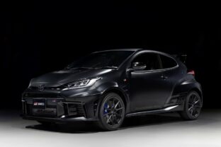 Gr yaris sebastien ogier 9x world champion edition_01.jpg