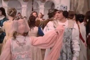 Herec Pavel Trávniček ako princ v legendárnom filme Tri oriešky pre Popolušku.