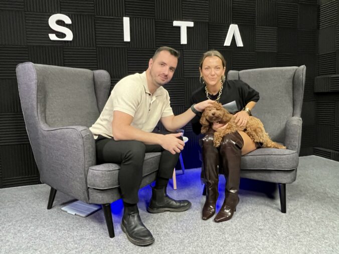 Matej Martinček a Dominika Rošková v štúdiu SITA