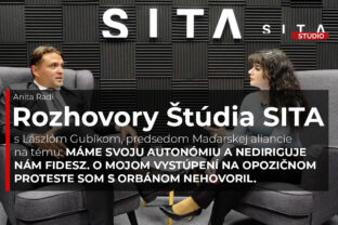 László Gubík v rozhovore s Anitou Radi počas nahrávania  video podcastu v Štúdiu SITA.