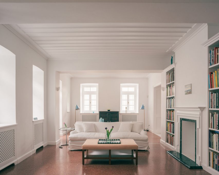 Plaka House, Grécko, Local Local