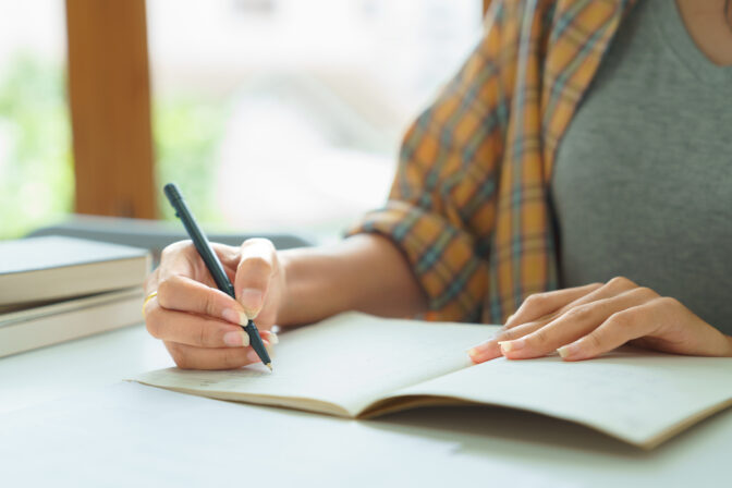 Plánovanie záhrady na rok 2026 – zapisovanie nápadov a rozvrhnutie výsadby