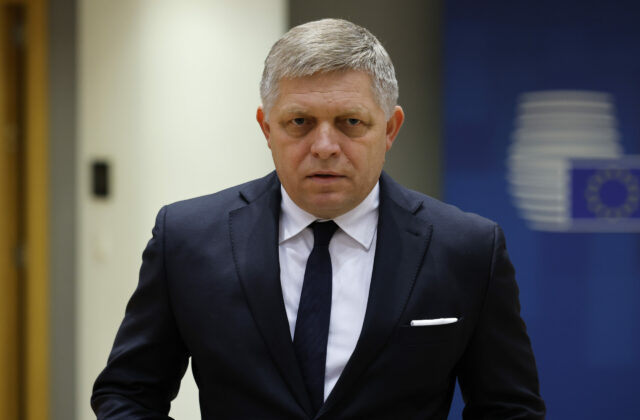 EÚ uplatňuje politiku dvojitého metra, Fico vyčítal Metsolovej neférové rezolúcie voči Slovensku – VIDEO