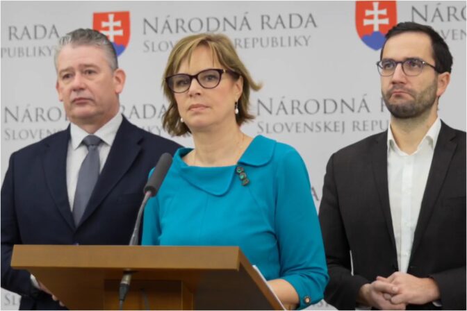 Roman Mikulec, Veronika Remišová, Július Jakab