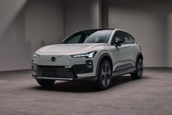 Volvo ex60 cross country_02.jpg