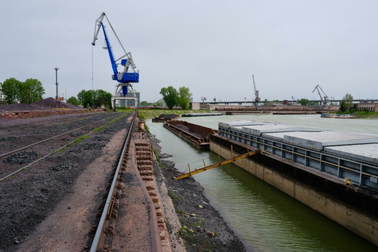 Zimný prístav v Bratislave