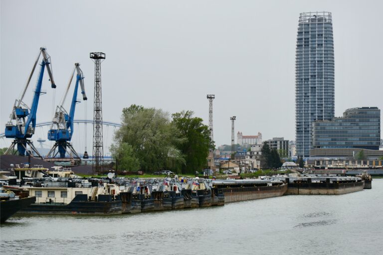 Zimný prístav v Bratislave