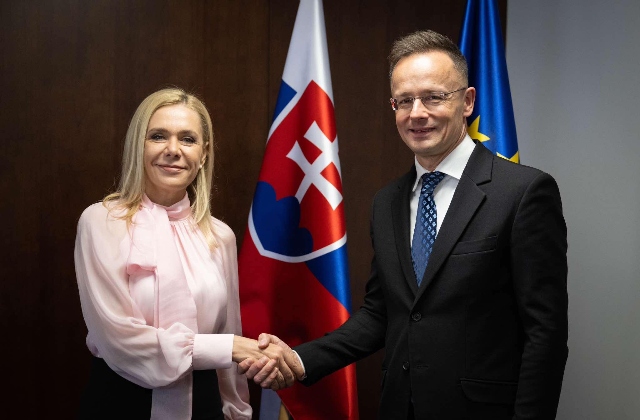 Szijjártó Peter a Denisa Saková