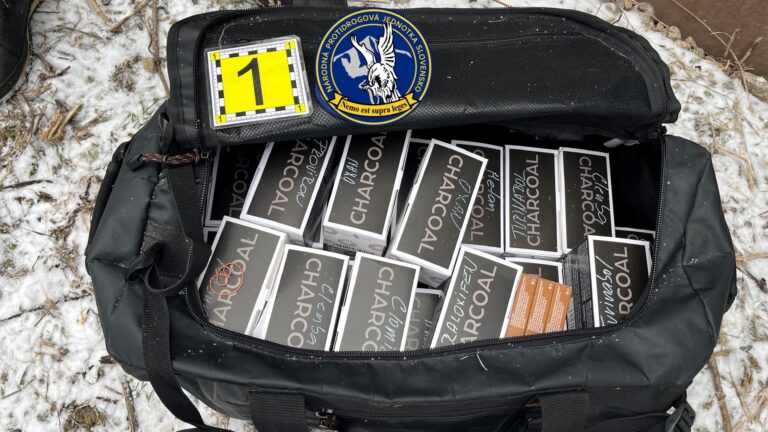 Polícia, anaboliká