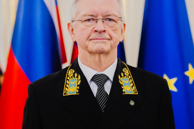 PREZIDENT: Prijal nových veľvyslancov