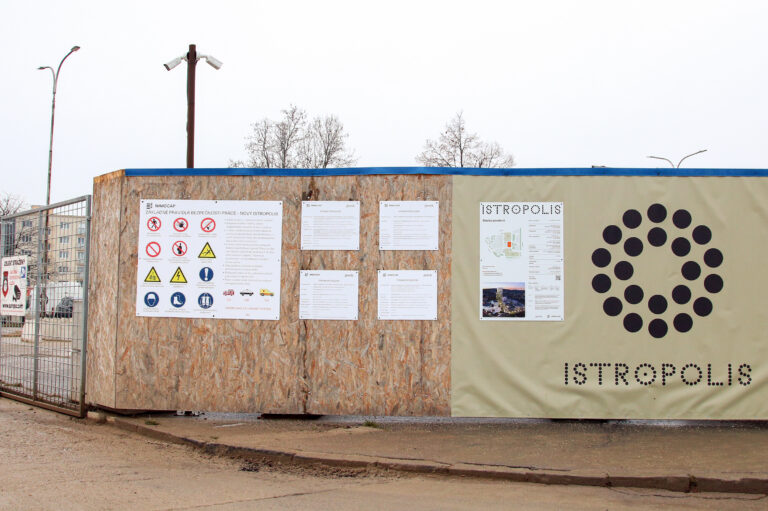 Istropolis, Trnavské mýto