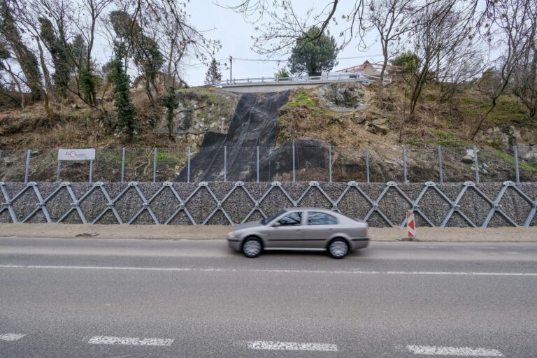 Sanácia svahu pri Devínskej ceste, Bratislava