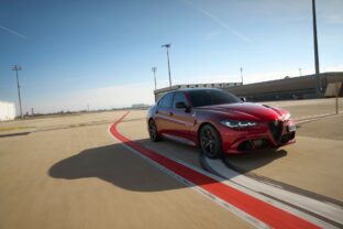 Alfa romeo giulia a stelvio quadrifoglio collezione_04.jpg