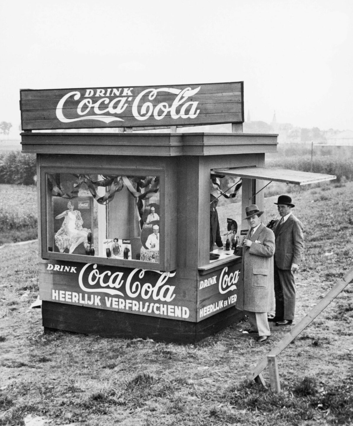 Amsterdam 1928 og coca cola refreshment stall pho10450282.jpg
