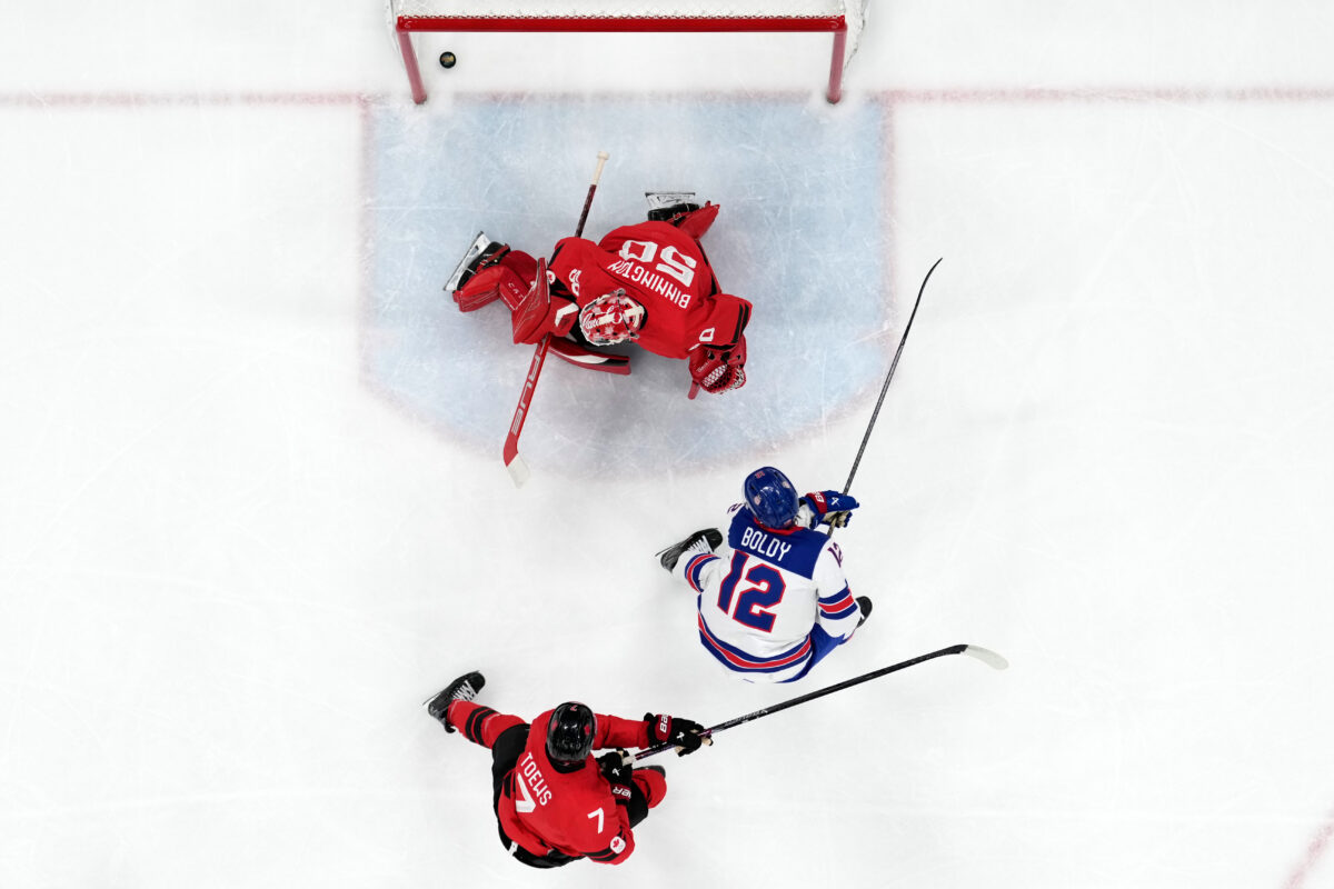 Hokej finále na olympiáde: Kanada - USA (fotografie)