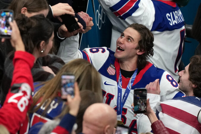 Hokej finále na olympiáde: Kanada - USA (fotografie)