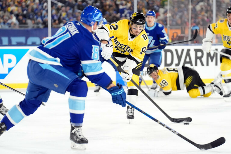 Bruins Lightning Hockey