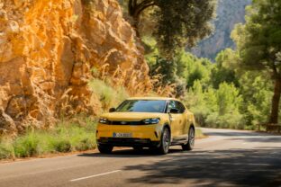 2026 Ford Capri Vivid Yellow Exterior