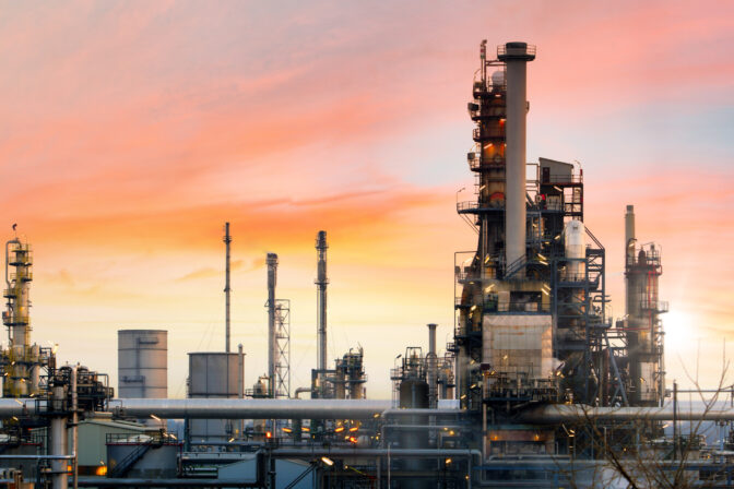 Štúdia odhalila 32 spoločností, ktoré tvoria polovicu globálnych emisií CO₂