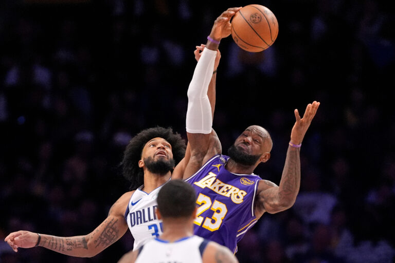 BASKETBAL NBA: Los Angeles Lakers - Dallas Mavericks