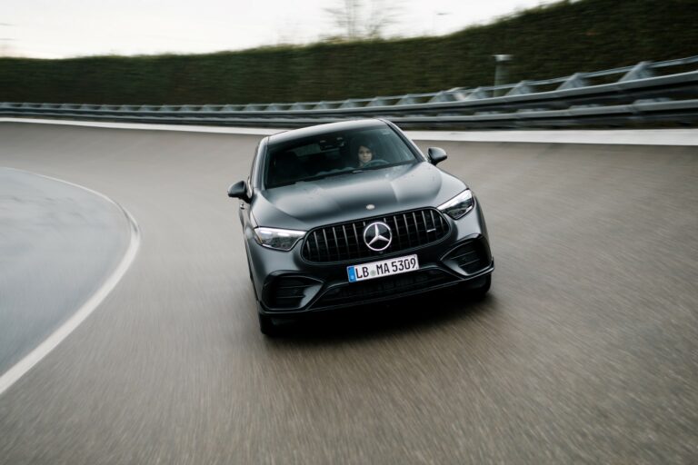 Der neue Mercedes AMG GLC 53 4MATIC+: Drehfreudiger Sechszylinder für noch mehr Dynamik und EmotionThe new Mercedes AMG GLC 53 4MATIC+: High revving six cylinder for even greater driving dynamics and emotion